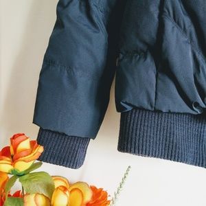 Old Navy short puffer jacket in Navy